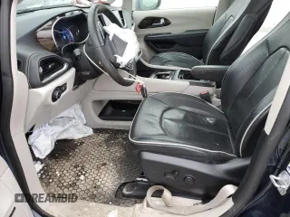 2023 Chrysler Pacifica Hybrid Limited with VIN 2C4RC1S72PR506489, listed as a Copart auction lot 44193625 with 48,433 mi miles and Salvage title. Bid and sale history available at DreamBid. Image 7.