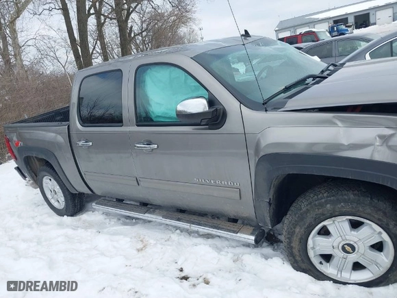 2012 Chevrolet Silverado 1500 LT with VIN 1GCPKSE71CF189169, listed as a IAAI auction lot 41337372 with 106,570 mi miles. Bid and sale history available at carsss.com. Image 13.