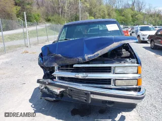1998 Chevrolet C/K 1500 with VIN 2GCEK19R7W1265535, listed as a IAAI auction lot 42005362 with 297,940 mi miles. Bid and sale history available at carsss.com. Image 12.