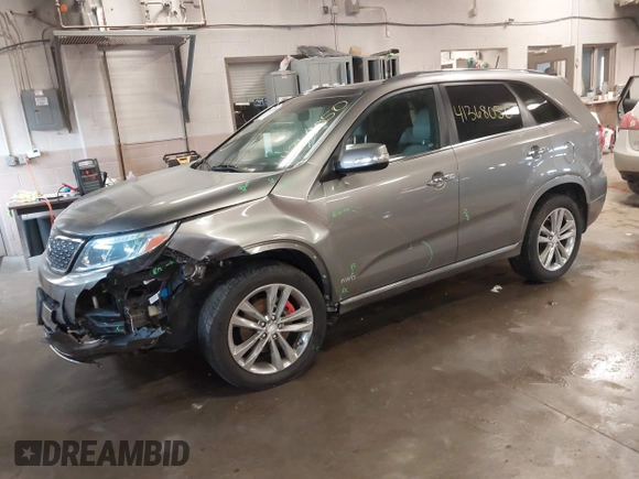 2015 Kia Sorento SX with VIN 5XYKWDA74FG617737, listed as a IAAI auction lot 41368050 with 96,763 mi miles. Bid and sale history available at carsss.com. Image 2.