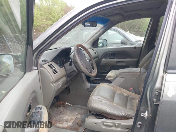 2008 Honda Pilot EX-L with VIN 5FNYF18558B010267, listed as a IAAI auction lot 41714789 with 264,576 mi miles. Bid and sale history available at carsss.com. Image 5.