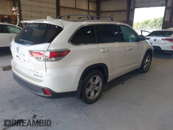 2015 Toyota Highlander Limited with VIN 5TDDKRFH1FS117329, listed as a IAAI auction lot 42776835 with 67,889 mi miles and . Bid and sale history available at DreamBid. Image 4.