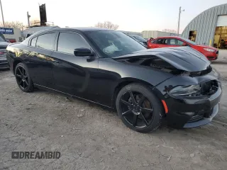 2017 Dodge Charger R/T with VIN 2C3CDXCT3HH626797, listed as a Copart auction lot 84427074 with 87,703 mi miles and Salvage title. Bid and sale history available at DreamBid. Image 4.
