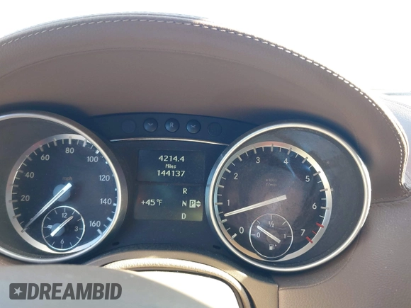 2012 Mercedes-Benz GL 450 z VIN 4JGBF7BE2CA795653, wystawiony jako IAAI lot #41847301 z przebiegiem 144 137 mil mil oraz . Historia ofert i sprzedaży dostępna na DreamBid. Obrazek 7.