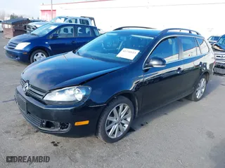 2010 Volkswagen Jetta SportWagen SE with VIN 3VWPZ7AJXAM648798, listed as a IAAI auction lot 41330110 with 85,982 mi miles. Bid and sale history available at carsss.com. Image 17.