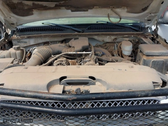 2003 Chevrolet Silverado 2500HD LS with VIN 1GCHK23193F126937, listed as a IAAI auction lot 41893874 with 260,432 mi miles. Bid and sale history available at carsss.com. Image 10.