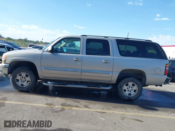 2004 GMC Yukon XL SLT with VIN 1GKFK16Z94R118702, listed as a IAAI auction lot 40214200 with 209,573 mi miles. Bid and sale history available at carsss.com. Image 14.