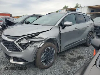 2025 Kia Sportage EX with VIN KNDPVCDF2S7356640, listed as a Copart auction lot 61142625 with 30,262 mi miles and Salvage title. Bid and sale history available at DreamBid. Image 1.