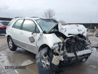 2001 Lexus RX 300 z VIN JTJGF10UX10109215, wystawiony jako IAAI lot #41446990 z przebiegiem Nie podano mil oraz . Historia ofert i sprzedaży dostępna na DreamBid. Obrazek 1.