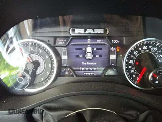 2023 Ram 1500 Big Horn z VIN 1C6RRFFG0PN574736, wystawiony jako IAAI lot #42832753 z przebiegiem 110 691 mil mil oraz . Historia ofert i sprzedaży dostępna na DreamBid. Obrazek 8.