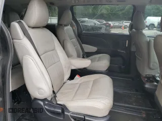 2016 Toyota Sienna XLE с VIN 5TDYK3DC8GS749610, выставлен на аукционе Copart как лот 57579215 с пробегом 167 554 миль миль и Списание • Salvage title. История ставок и продаж доступна на DreamBid. Изображение 11.
