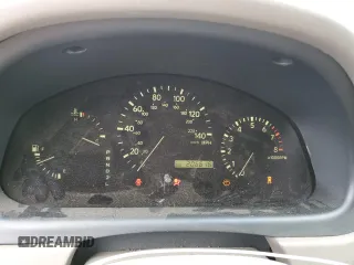 2000 Lexus RX 300 with VIN JT6HF10U6Y0132967, listed as a Copart auction lot 82452084 with 206,616 mi miles and Salvage Title. Bid and sale history available at carsss.com. Image 9.