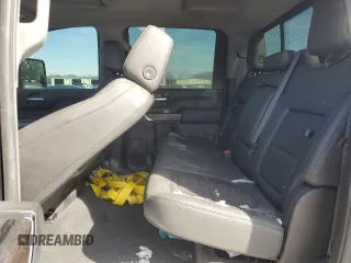 2020 GMC Sierra 2500HD Denali z VIN 1GT49REY0LF268364, wystawiony jako Copart lot #46127385 z przebiegiem Nie podano mil oraz Szkoda całkowita • Salvage title. Historia ofert i sprzedaży dostępna na DreamBid. Obrazek 11.