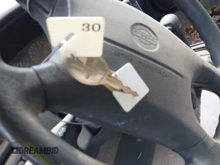 1993 Nissan Maxima z VIN JN1HJ01F9PT114562, wystawiony jako IAAI lot #42314385 z przebiegiem 285 244 mil mil oraz . Historia ofert i sprzedaży dostępna na DreamBid. Obrazek 11.