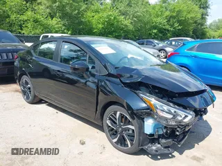 2024 Nissan Versa SR z VIN 3N1CN8FV7RL916970, wystawiony jako IAAI lot #42451275 z przebiegiem 22 324 mil mil oraz . Historia ofert i sprzedaży dostępna na DreamBid. Obrazek 1.