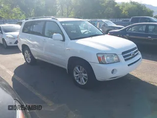 2006 Toyota Highlander z VIN JTEEW21A560028310, wystawiony jako IAAI lot #42421200 z przebiegiem 145 100 mil mil oraz . Historia ofert i sprzedaży dostępna na DreamBid. Obrazek 1.