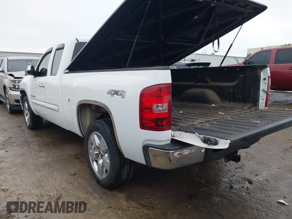 2011 Chevrolet Silverado 1500 LT with VIN 1GCRKSE32BZ176823, listed as a IAAI auction lot 41957809 with 136,759 mi miles and . Bid and sale history available at DreamBid. Image 3.