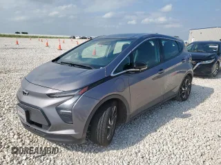 2023 Chevrolet Bolt EV 2LT z VIN 1G1FX6S08P4143750, wystawiony jako Copart lot #59141795 z przebiegiem 104 924 mil mil oraz Szkoda całkowita • Salvage title. Historia ofert i sprzedaży dostępna na DreamBid. Obrazek 1.