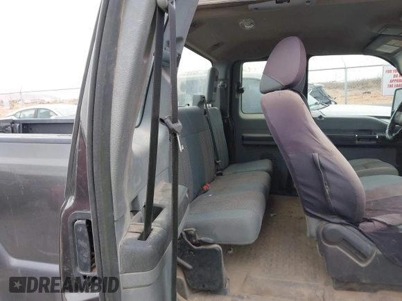 2016 Ford F-250 XLT z VIN 1FT7X2A65GEA40452, wystawiony jako IAAI lot #41522578 z przebiegiem 135 711 mil mil oraz . Historia ofert i sprzedaży dostępna na DreamBid. Obrazek 8.