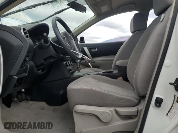 2015 Nissan Rogue S z VIN JN8AS5MV2FW256202, wystawiony jako Copart lot #57396175 z przebiegiem 24 475 mil mil oraz Szkody całkowita. Historia ofert i sprzedaży dostępna na DreamBid. Obrazek 7.