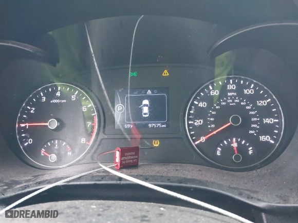 2018 Kia Optima S with VIN 5XXGT4L36JG209780, listed as a IAAI auction lot 40008792 with 97,575 mi miles. Bid and sale history available at carsss.com. Image 7.