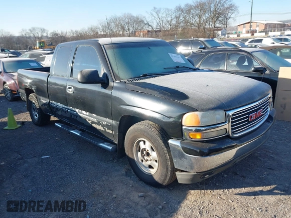 2000 GMC New Sierra 1500 SL with VIN 2GTEC19VXY1378408, listed as a IAAI auction lot 41385643 with 267,139 mi miles. Bid and sale history available at carsss.com. Image 1.