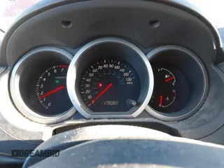 2006 Suzuki Grand Vitara XSport z VIN JS3TD944464100169, wystawiony jako IAAI lot #41291134 z przebiegiem 179 083 mil mil oraz . Historia ofert i sprzedaży dostępna na DreamBid. Obrazek 7.