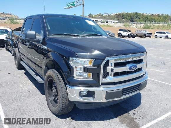 2015 Ford F-150 XL with VIN 1FTEW1CF9FFA30372, listed as a IAAI auction lot 42185034 with 232,099 mi miles and . Bid and sale history available at carsss.com. Image 1.