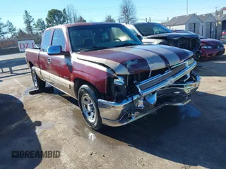 2001 Chevrolet Silverado 1500 with VIN 2GCEC19W611301470, listed as a IAAI auction lot 41263082 with 266,135 mi miles. Bid and sale history available at carsss.com. Image 1.