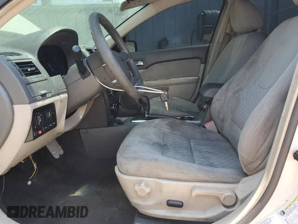 2010 Ford Fusion SE с VIN 3FAHP0HA8AR132135, выставлен на аукционе Copart как лот 65198115 с пробегом 234 553 миль миль и Чистый • Clean title. История ставок и продаж доступна на DreamBid. Изображение 7.