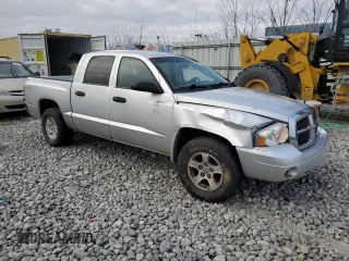 2007 Dodge Dakota SLT with VIN 1D7HW48P77S241407, listed as a Copart auction lot 86569024 with 141,730 mi miles and Salvage Title. Bid and sale history available at carsss.com. Image 4.
