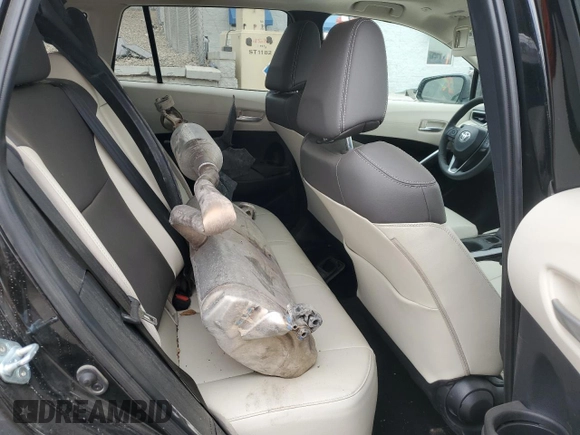 2024 Toyota Corolla Cross XLE with VIN 7MUDAABG2RV107422, listed as a Copart auction lot 47667095 with 8,579 mi miles and Salvage title. Bid and sale history available at DreamBid. Image 12.