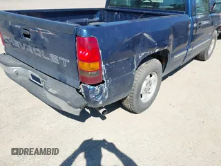 1999 Chevrolet Silverado 1500 with VIN 1GCEC14WXXZ134280, listed as a IAAI auction lot 42040163 with 292,234 mi miles. Bid and sale history available at carsss.com. Image 12.