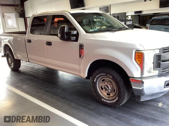 2017 Ford F-250 XL с VIN 1FT7W2A69HEE56119, выставлен на аукционе IAAI как лот 42584144 с пробегом 90 371 миль миль и . История ставок и продаж доступна на DreamBid. Изображение 22.