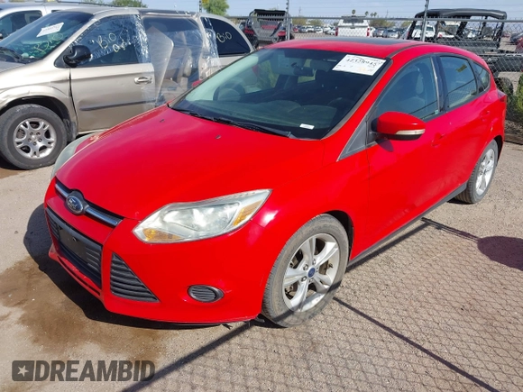 2014 Ford Focus SE z VIN 1FADP3K27EL260436, wystawiony jako IAAI lot #42328945 z przebiegiem 117 022 mil mil oraz . Historia ofert i sprzedaży dostępna na DreamBid. Obrazek 2.