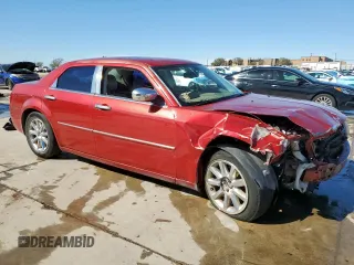 2008 Chrysler 300 z VIN 2C3LA33G38H115921, wystawiony jako Copart lot #49337435 z przebiegiem 203 198 mil mil oraz Szkoda całkowita • Salvage title. Historia ofert i sprzedaży dostępna na DreamBid. Obrazek 4.