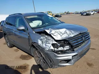 2019 Volkswagen Tiguan SE with VIN 3VV2B7AX1KM170926, listed as a IAAI auction lot 41953801 with 54,361 mi miles and . Bid and sale history available at DreamBid. Image 1.