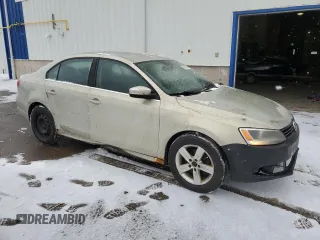 2011 Volkswagen Jetta z VIN 3VWWL7AJXBM065484, wystawiony jako Copart lot #88326445 z przebiegiem 248 995 mil mil oraz Czysty tytuł • Clean title. Historia ofert i sprzedaży dostępna na DreamBid. Obrazek 4.