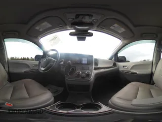 2020 Toyota Sienna XLE Auto Access Seat with VIN 5TDYZ3DC3LS034532, listed as a IAAI auction lot 42086669 with 64,881 mi miles and . Bid and sale history available at DreamBid. Image 18.