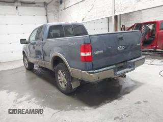 2004 Ford F-150 XLT with VIN 1FTPX14524NB84856, listed as a IAAI auction lot 41929389 with 207,151 mi miles. Bid and sale history available at carsss.com. Image 3.