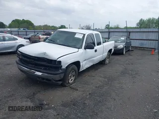 2000 Chevrolet Silverado 1500 LS with VIN 1GCEK19V6YZ195632, listed as a IAAI auction lot 41961207 with 165,124 mi miles. Bid and sale history available at carsss.com. Image 2.
