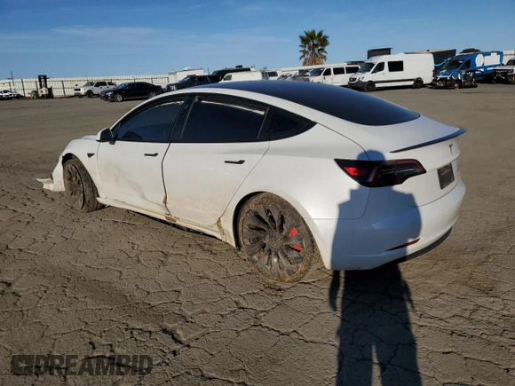2023 Tesla Model 3 Performance z VIN 5YJ3E1EC3PF556807, wystawiony jako Copart lot #46990175 z przebiegiem Nie podano mil oraz Nie do naprawy • Non repairable. Historia ofert i sprzedaży dostępna na DreamBid. Obrazek 2.
