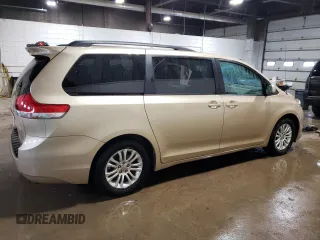 2013 Toyota Sienna XLE AAS с VIN 5TDYK3DC3DS303568, выставлен на аукционе Copart как лот 60126645 с пробегом 63 194 миль миль и Списание • Salvage title. История ставок и продаж доступна на DreamBid. Изображение 3.