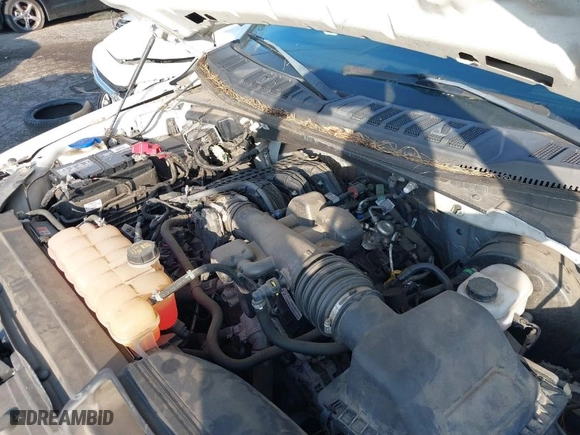 2019 Ford F-150 XL with VIN 1FTMF1CBXKKC54874, listed as a IAAI auction lot 41526336 with 112,563 mi miles. Bid and sale history available at carsss.com. Image 10.