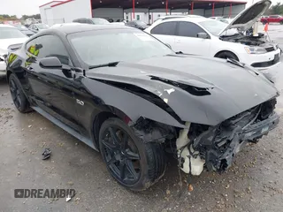2016 Ford Mustang GT with VIN 1FA6P8CFXG5317372, listed as a IAAI auction lot 40971989 with 118,032 mi miles. Bid and sale history available at carsss.com. Image 1.