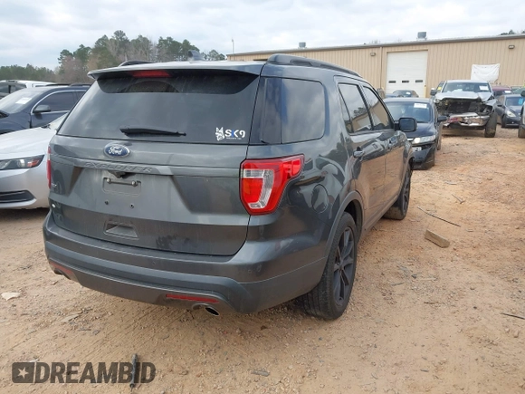2017 Ford Explorer XLT with VIN 1FM5K7D81HGD48249, listed as a IAAI auction lot 41844312 with 122,507 mi miles and . Bid and sale history available at carsss.com. Image 4.