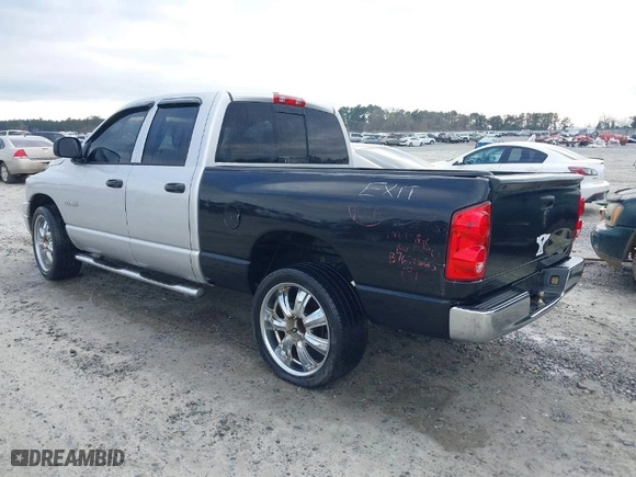 2008 Dodge Ram 1500 SLT with VIN 1D7HA18N28J115362, listed as a IAAI auction lot 41638716 with 323,380 mi miles. Bid and sale history available at carsss.com. Image 3.