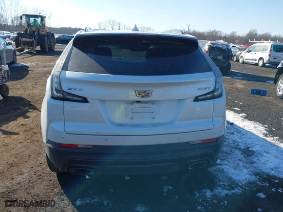 2019 Cadillac XT4 FWD Sport with VIN 1GYFZER49KF142425, listed as a IAAI auction lot 41416223 with 51,490 mi miles. Bid and sale history available at carsss.com. Image 16.