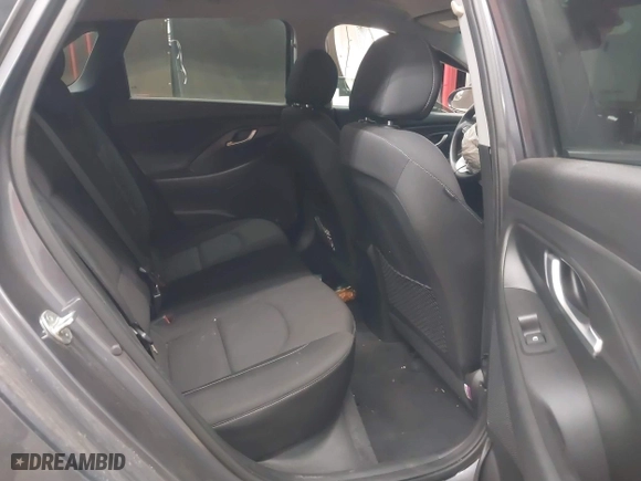 2018 Hyundai Elantra GT with VIN KMHH35LE8JU013423, listed as a IAAI auction lot 41885868 with 82,984 mi miles. Bid and sale history available at carsss.com. Image 8.