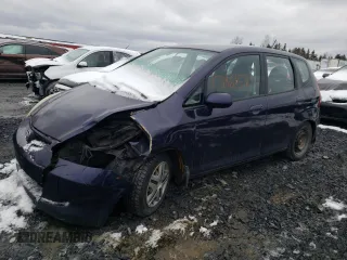 2008 Honda Fit z VIN JHMGD38498S813315, wystawiony jako Copart lot #52961525 z przebiegiem 276 083 mil mil oraz Szkoda całkowita • Salvage title. Historia ofert i sprzedaży dostępna na DreamBid. Obrazek 1.